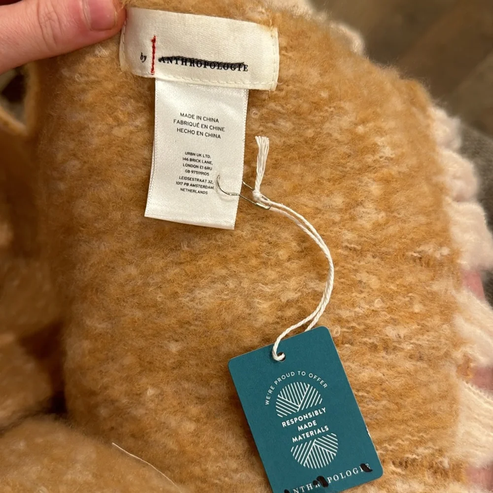 NWT Anthropologie , fuzzy‎ long sweater scarf